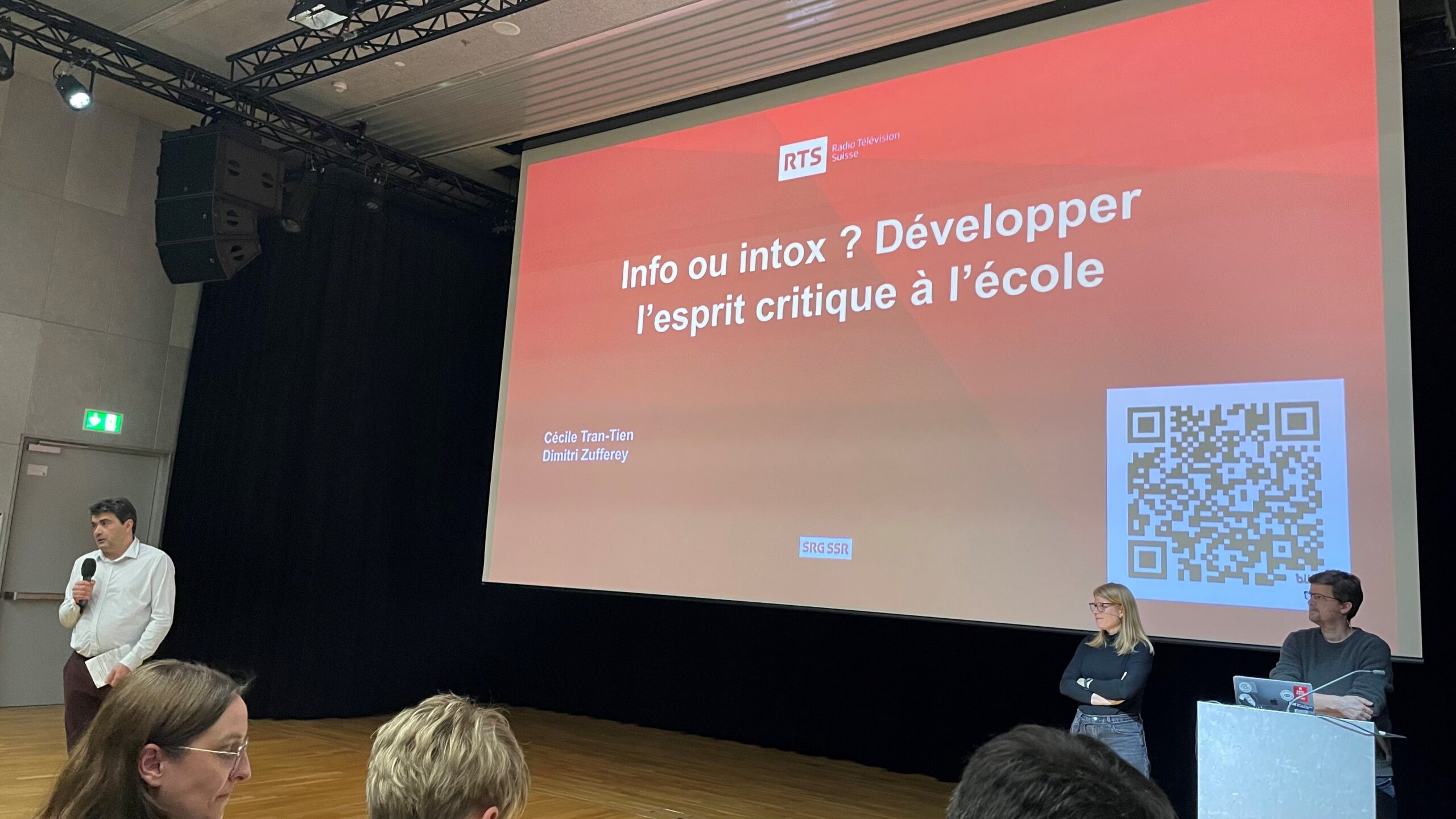 « Info ou intox : développer l’esprit critique à l’école »